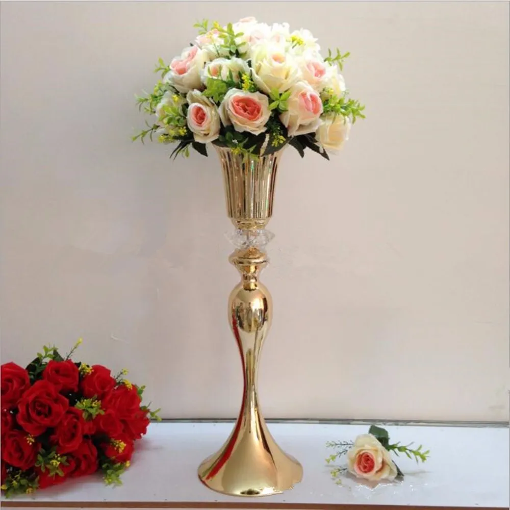 新しいスタイルのメタルゴールドの花の花瓶キャンドルホルダーの結婚式のローデクスティックロードリードホームデコレーションSenyu0400