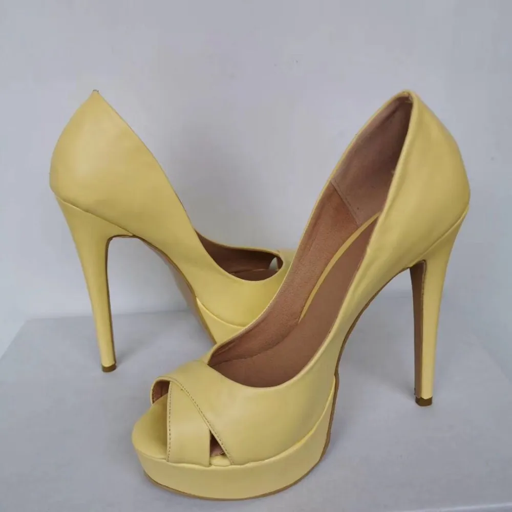 Buy the Women's Salvatore Ferragamo Yellow/Black Pump Heels Size 6.5 w/ COA  | GoodwillFinds