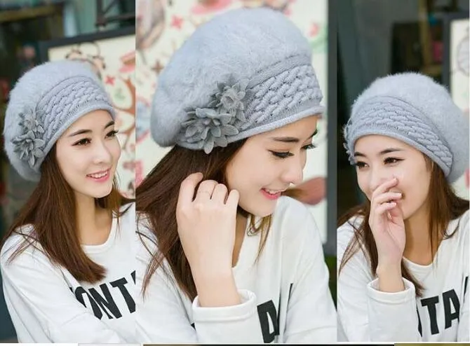 Nouveau femmes chapeau fleur béret mode fausse fourrure bonnet tricot chapeau Crochet hiver épaississement chapeau neige chaud slouchy bonnet crâne casquette