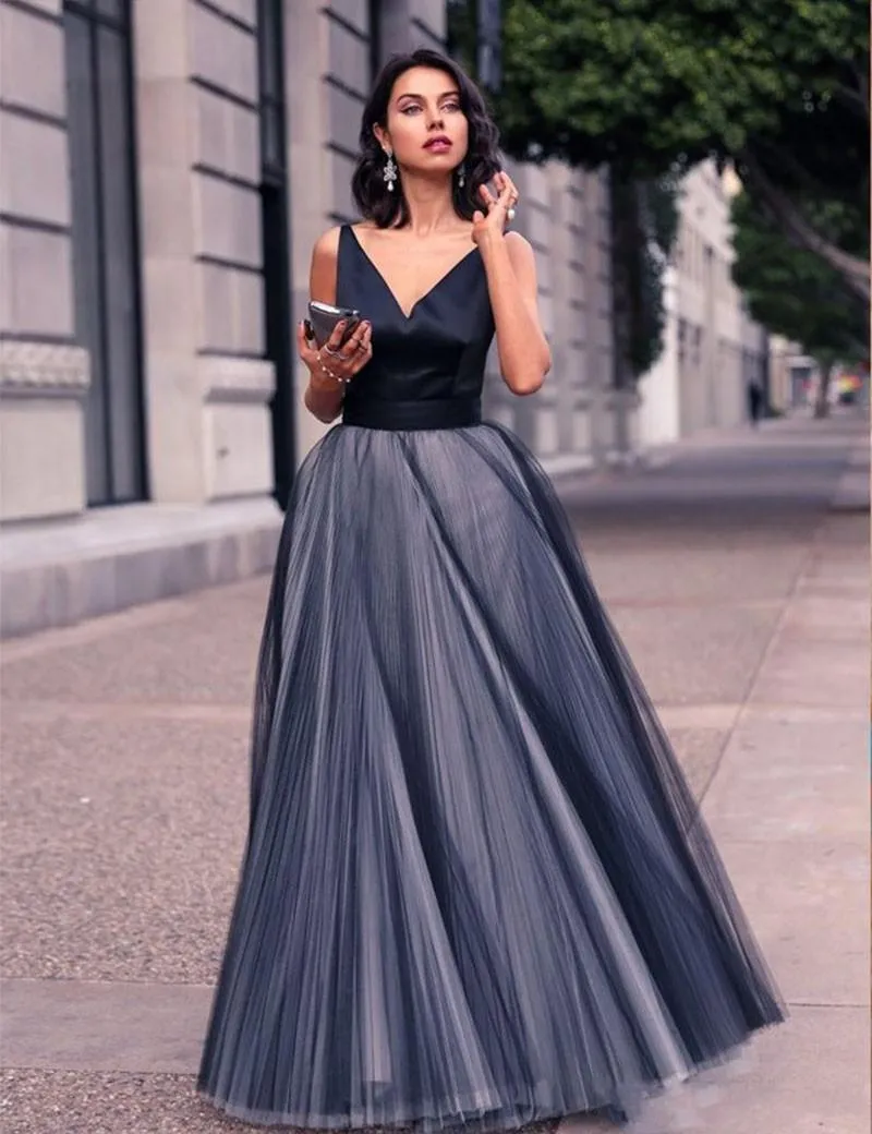 2020 New Simples baratos Preto Evening Grey Vestido Longo Tulle saia Corpo Inteiro Mulheres Prom Formal partido da ocasião vestido Robe De siree personalizada 63