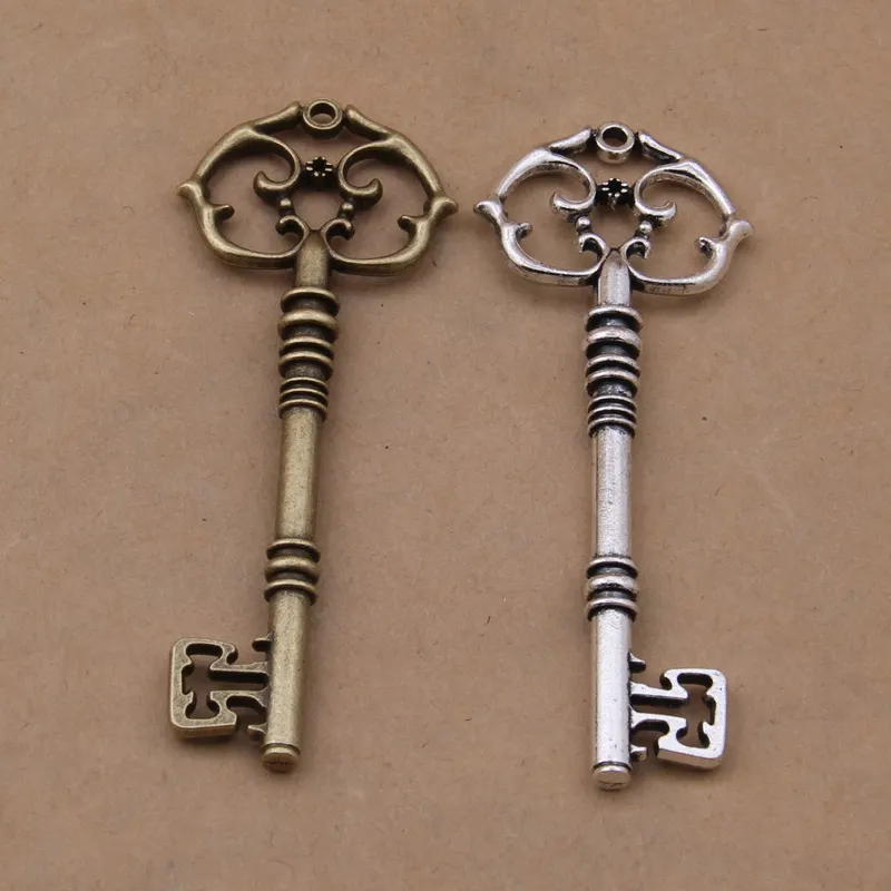 Alloy Key Charms Antika Silver Charms Hängsmycke för halsband Smycken Färdigheter 83 * 31mm