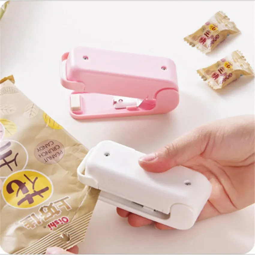 Mini Heat Sealing Machine Magnetic Bottom Portable Impulse Sealer Seal Packing Plastic Bags Vacuum Food Sealer ZZA2104 50Pcs