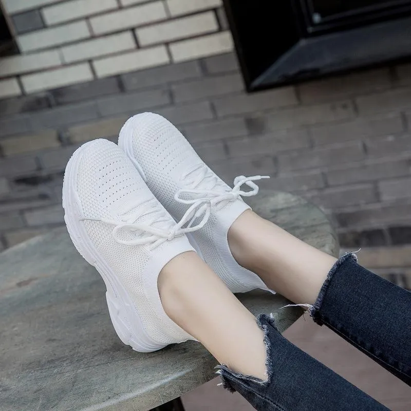 Hot koop-sneakers witte kokosnoot schoenen vrouw vrouwelijke versie harajuku ademend elastische sokken wilde sportschoenen lichtgewicht