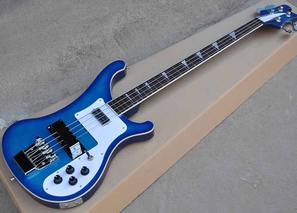 La guitare basse électrique bleu saphir à quatre cordes 4003 est populaire auprès de nombreuses personnes