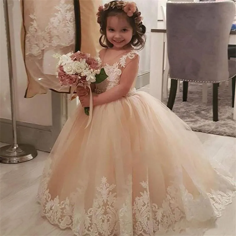 Amazing Champagne Flower Girls Dresses For Rustic Wedding Party Scoop Lace Beaded Princess Girls Pageant Dress 2020 Zipper Back Fluffy Gowns