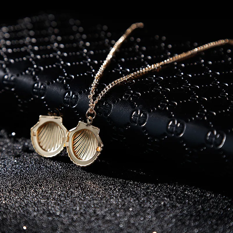 S619 Fashion Jewelry Vintage Scallop Openable Locket Photo Box Shell Pendant Necklace Sweater Necklaces