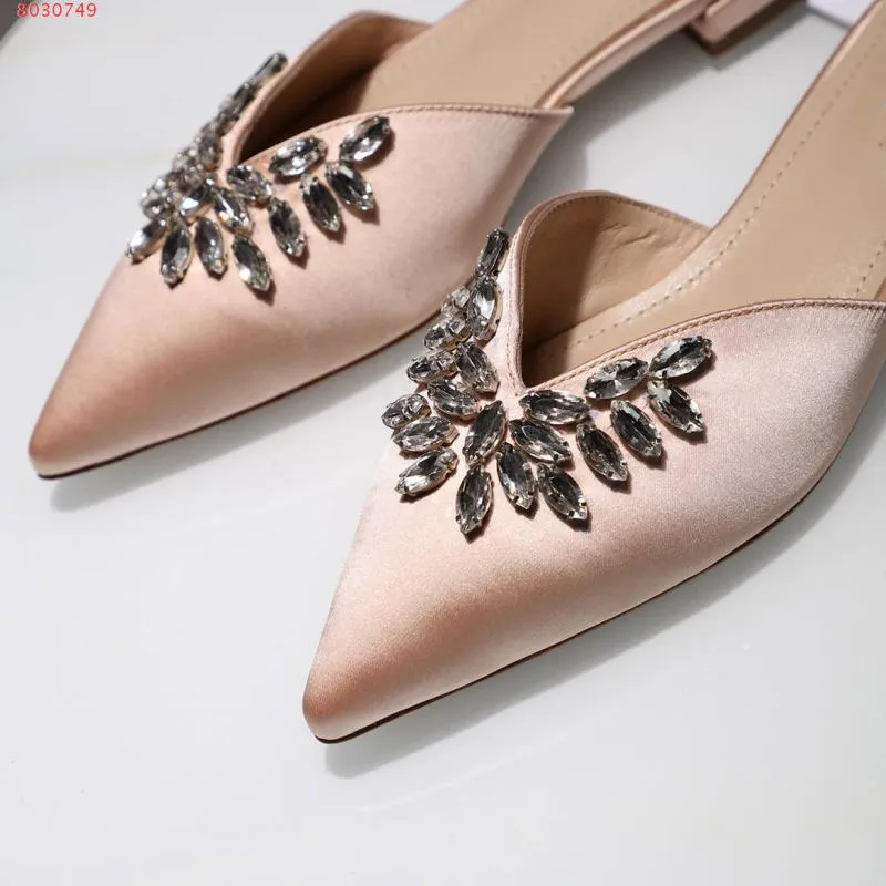 2019 new Fashion women slippers Elegant ladies diamond slippers original factory specially provides the original With Dust Bag