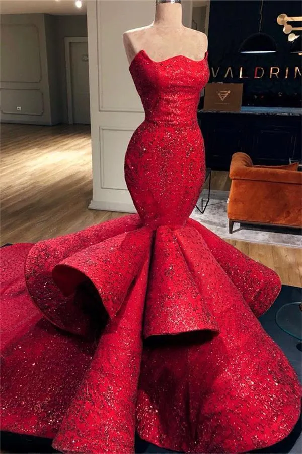 Mode Röd Strapless Lace Mermaid Prom Dresseses 2020 Layered Ruffles Sweep Train Red Carpet Pagant Evening Gowns BC0888