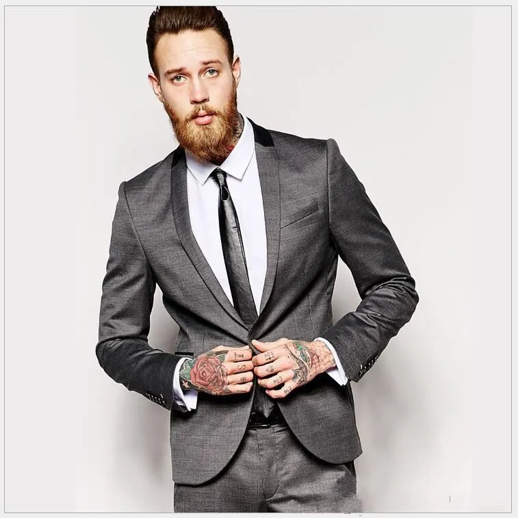 Klassieke Stijl Back Vent One Button Gray Groom Tuxedos Sjaal Revers Mannen Past Bruiloft / Prom / Diner Beste Man Blazer (Jack + Pants + Tie) W287