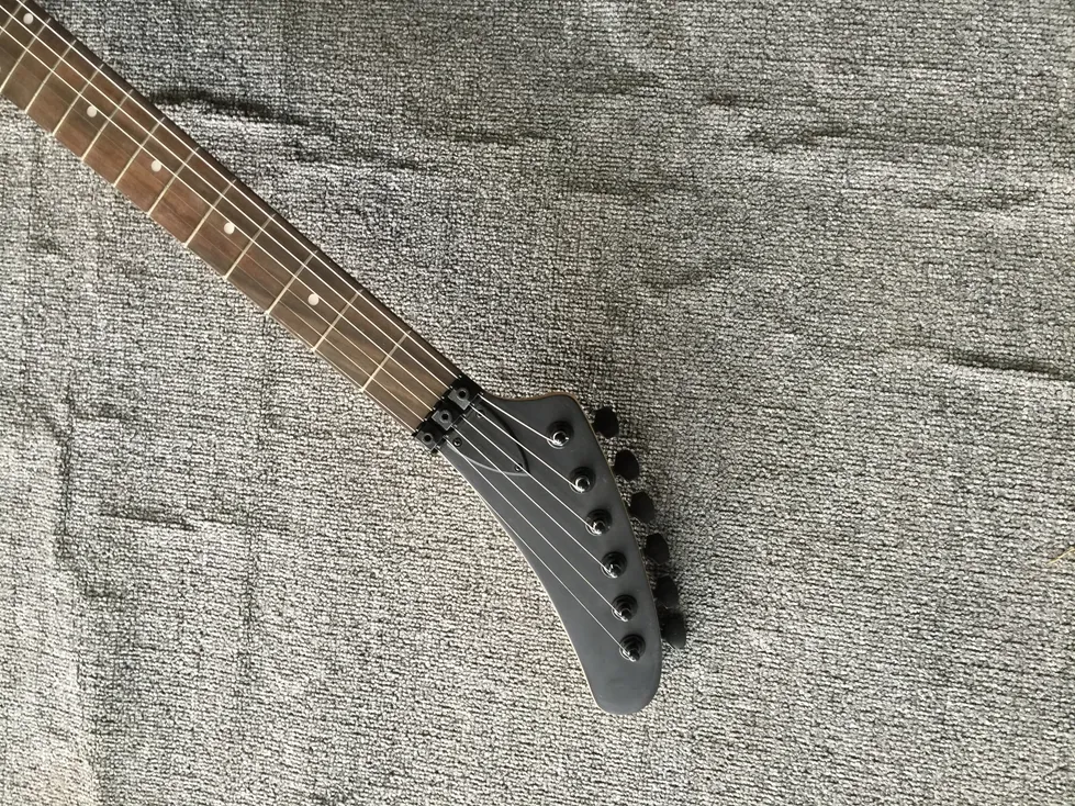 Electric Guitar Skull Design, China Guitars High Performance
