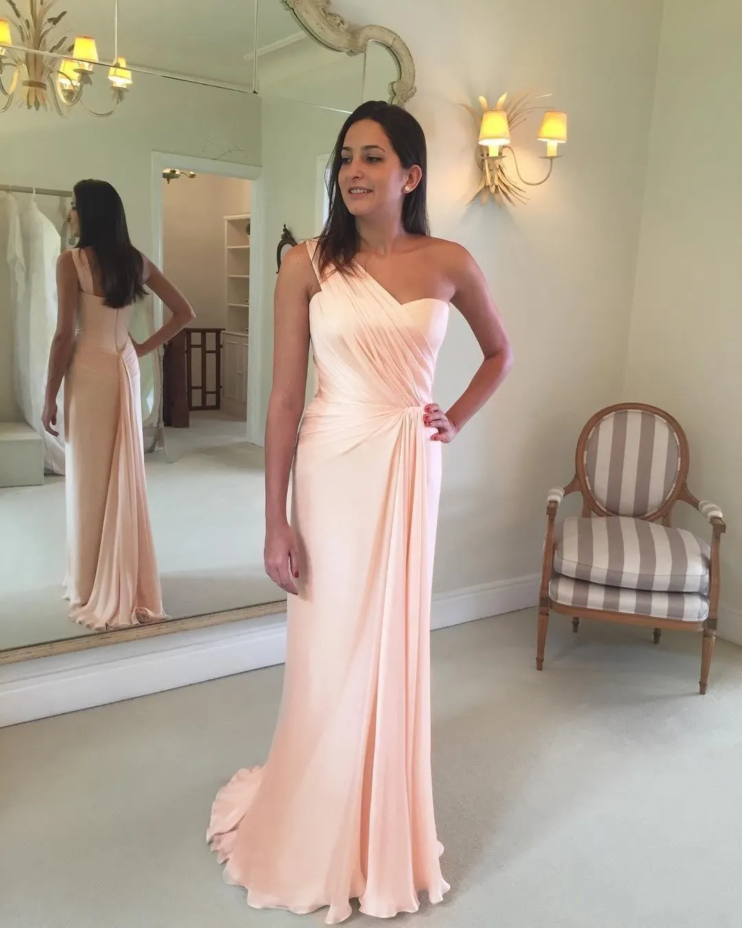 2020 Blush Pink Mermaid Mother of the Bride Dresses, Chiffon One Shoulder  Pleats Sleeveless Sweep Train Wedding Guest Evening Gowns