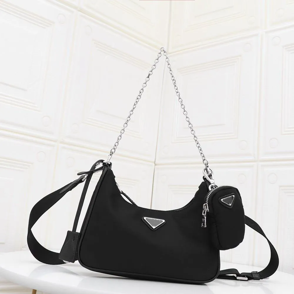 2020 Designer Crossbody-väska Nylon Hobos Luxuryss Clutch-handväska för kvinnor Mini Pochette Chain Crossbody-väska Designer Key Pouch Damväskor