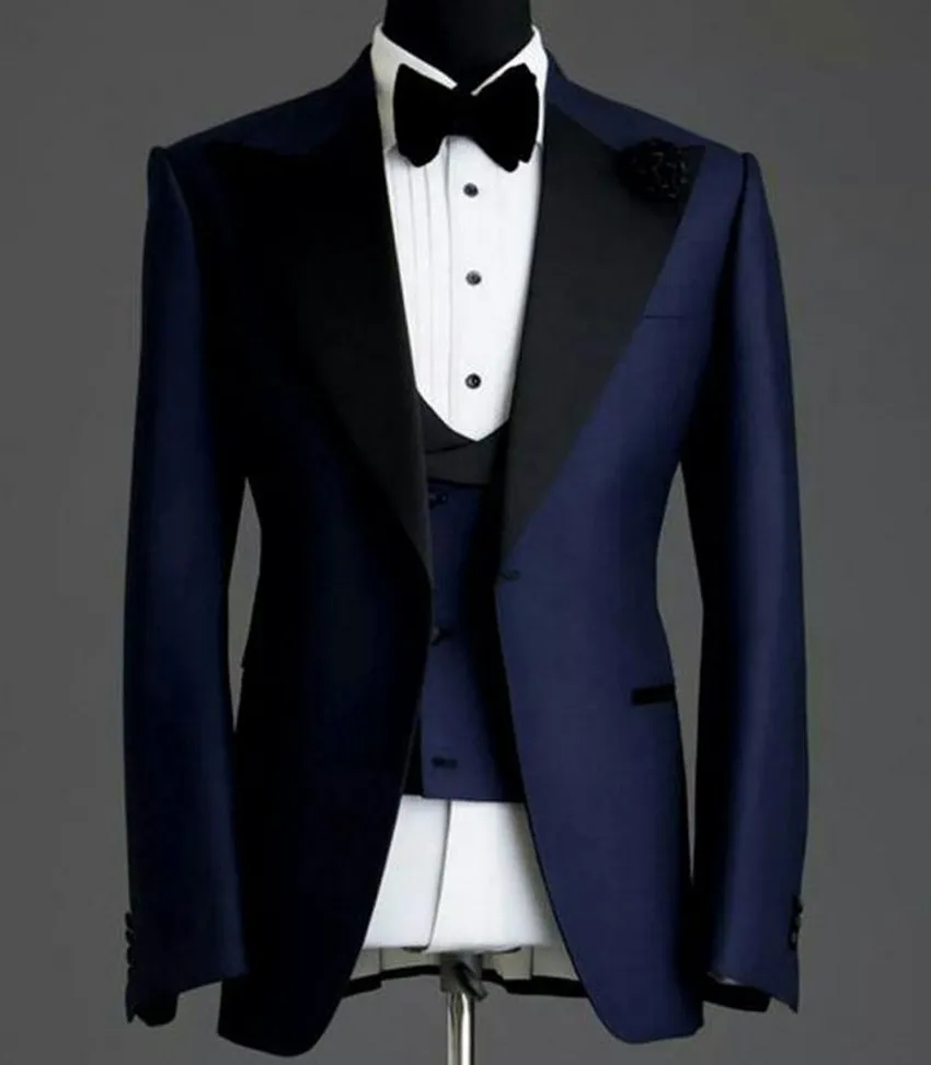 Azul marino Hombres Boda Esmoquin Negro Pico Solapa Un botón Novio Esmoquin Excelente Hombres Chaqueta Blazer Traje de 3 piezas (Chaqueta + Pantalones + Corbata + Chaleco) 2520