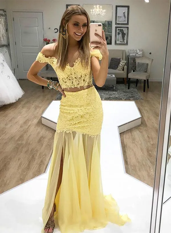 Abiti da ballo sexy in due pezzi Abito da sera in pizzo giallo con spalle scoperte Corpetto Abiti da cerimonia lunghi eleganti per la data di laurea