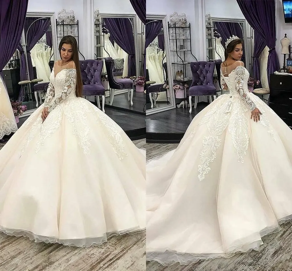 Vintage Arabic Size Plus Ball Gown Wedding Dresses 2020 Lace Appliqued Long Sleeve Bridal Gowns Sheer Scoop Neck Sweep Train Vestidos AL3498 s