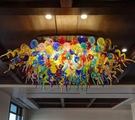 Plafoniera rotonda multicolore soffiata a mano Sala banchetti dell'hotel Illuminazione personalizzata per lampadari in vetro di Murano per uffici con luci di cristallo