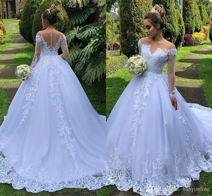 Nuevos vestidos de novia de manga larga de línea A Western Garden Sheer Off Shoulder Lace Appliqued Ruched Sweep Train Vestidos de novia largos de novia