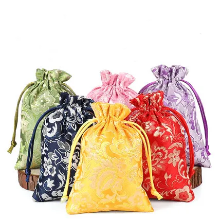 Floral Small Silk Pouch Party Gift Tas Chinese Trekkoord Stof Verpakking Tassen Kerst Bruiloft Gunst Tassen 50 stks / partij