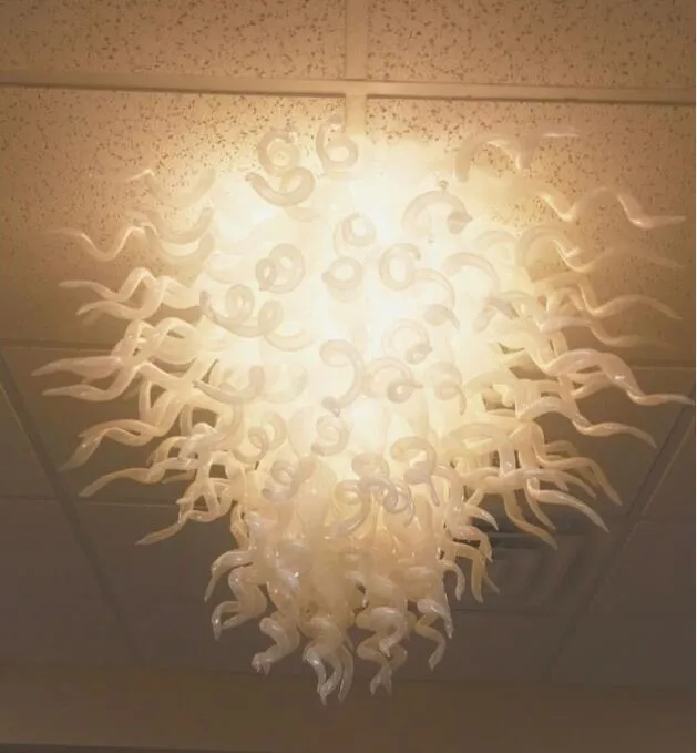 최신 현대 천장 조명 LED 크리스탈 샹들리에는 높은 사무실 아트 장식 손으로 날아간 유리 천장 빛