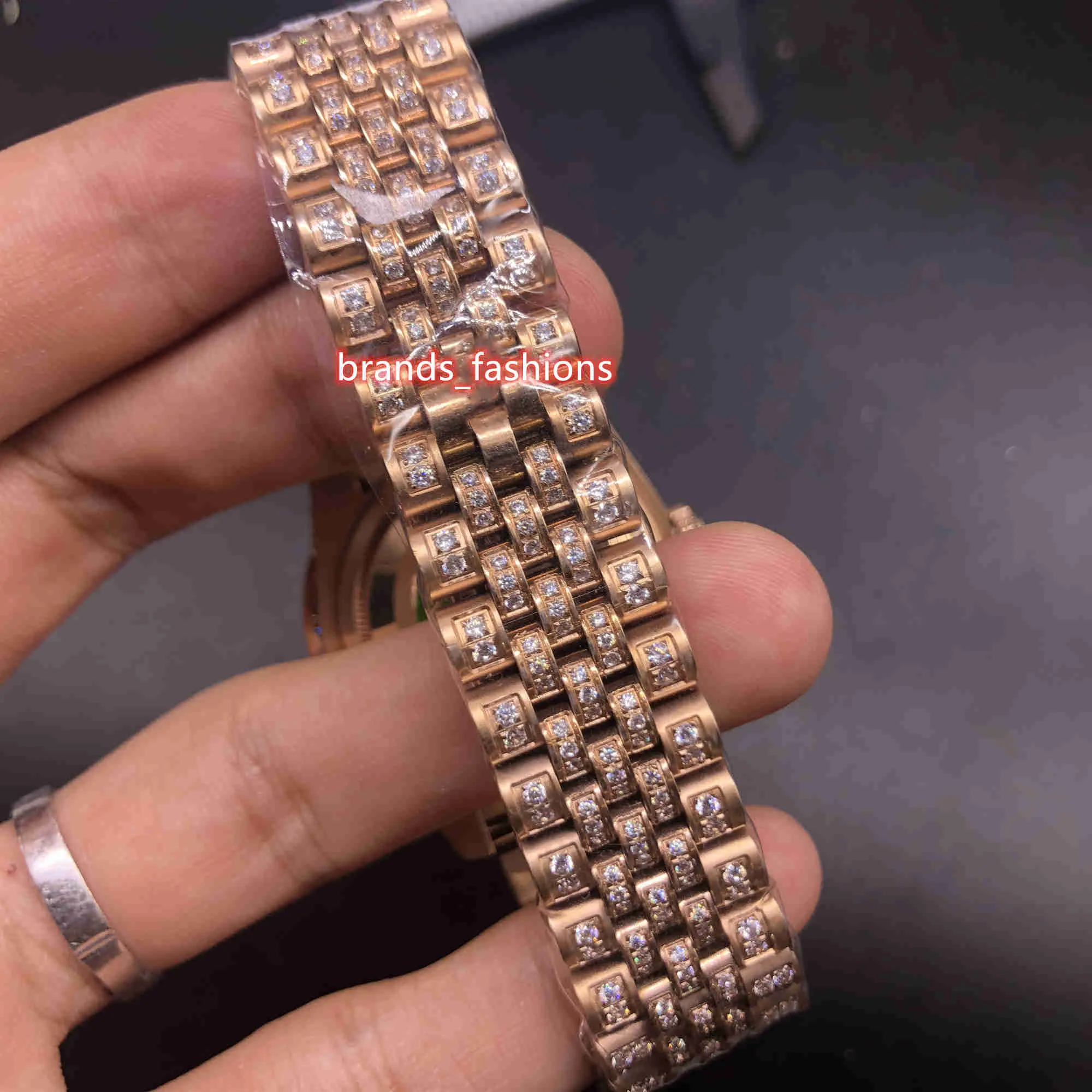 2023Rose Gold Men's Iced Diamond Wristwatch Rose Gold Diamond Face Watch Full Diamond Stainless Steel Strap Watch Automatic Mechan