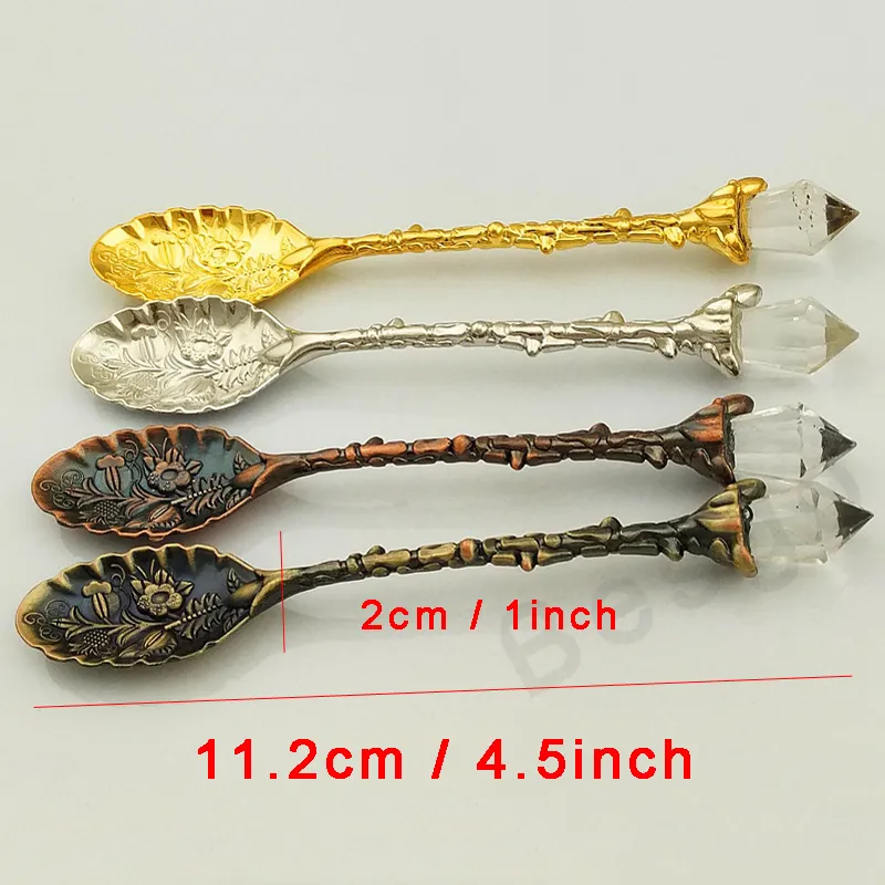 Vintage Royal Style Spoon Metal Carved Coffee Spoons Forks With Crystal Head Kitchen Fruit Prikkers Dessert Ice Cream Scoop Gift DBC BH3084