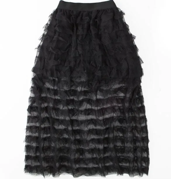 Black ruffle deals skirt yarn