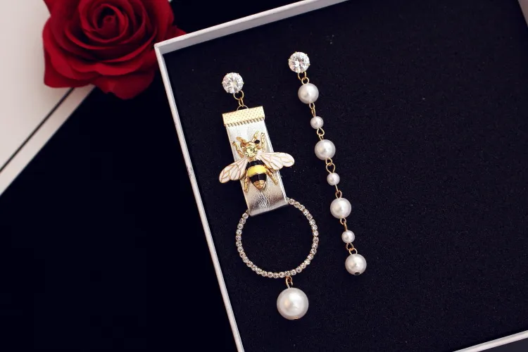 Wholesale- fashion luxury designer long tassel cute bew pearl pendant drop dangle chandelier stud earrings for woman