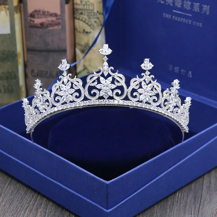 Braut Kopfbedeckungen Tiaras mit Zirkonia Schmuck Mädchen Abend Prom Party Performance-Festzug Crystal Wedding Crowns Accessoires #BW-JS033