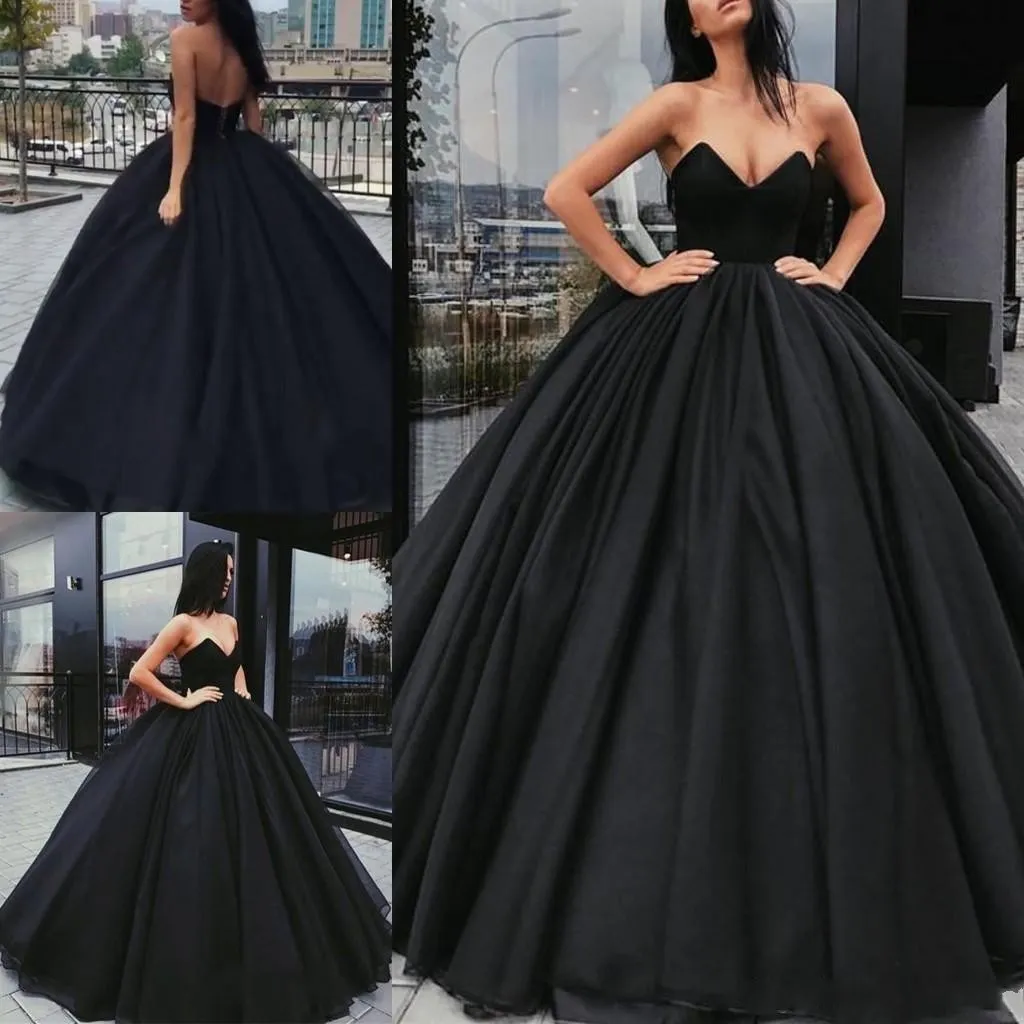 Ball Gown 2022 Black Quinceanera Prom Dresses Sweetheart Zipper Backless for Sweet Pleats 16 Evening Gowns Custom Made