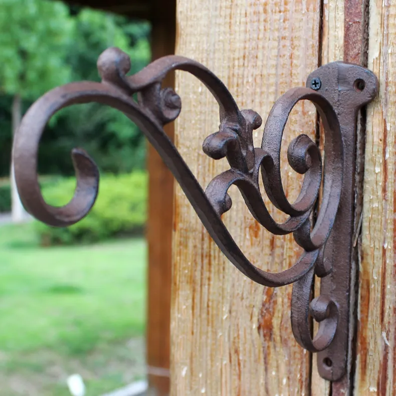 Set Of 4 Wrought Iron Wall Hooks For Elegant Garden Decorations Lanterns,  Birdcages, And Flower Pots Cast Iron Wall Hangers Included From Mmjyt,  $97.73