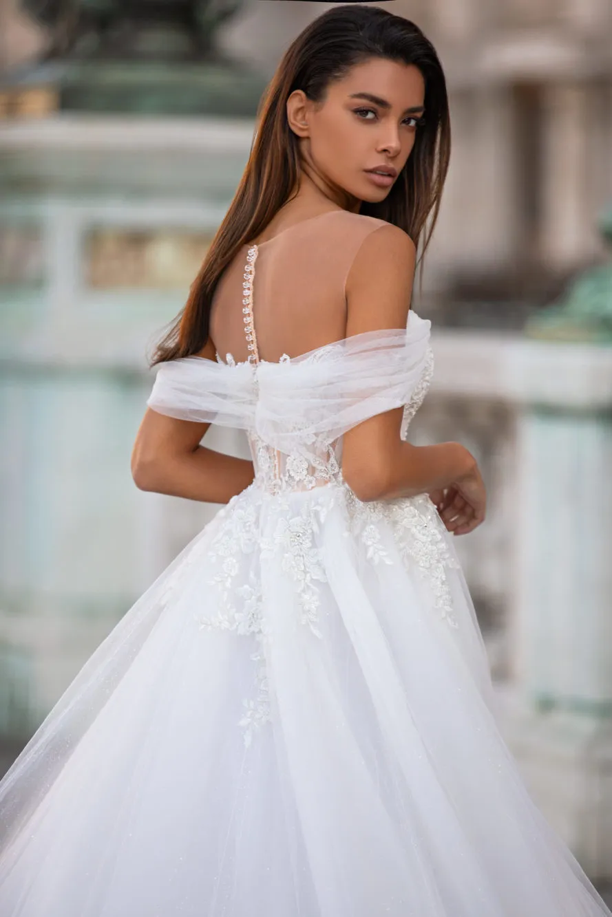 Graceful Beaded Off-Shoulder wedding dress with Lace Applique, Tulle Fabric, and Court Train - Robe de Marie Ppliqued