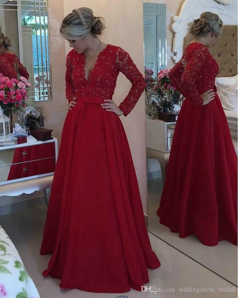 Rotes Abendkleid mit langen Ärmeln, langes Abendkleid aus Satin mit Perlen und Perlen von Suruimei