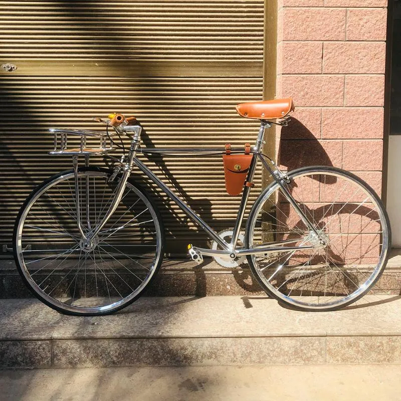 Vintage Silver 700C Fixed Gear Bike Nielsen Frames With Vintage Silver 700C Fixed Gear Bike Nielsen Frames With