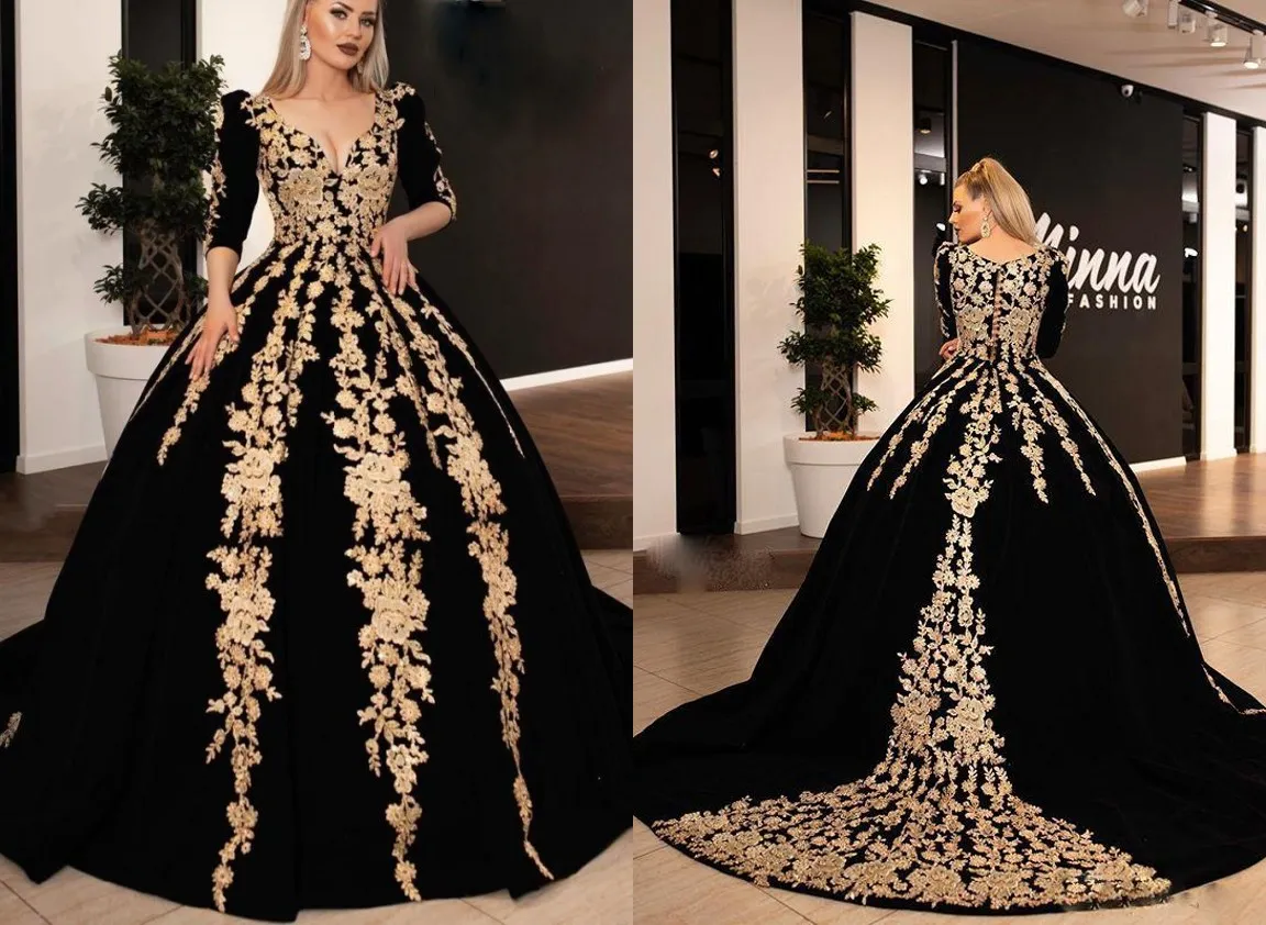 2022 Luxury Black And Gold Embroidery Ball Gown Quinceanera Prom