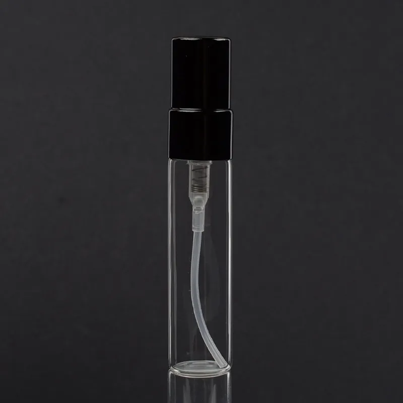 卸売価格ミニ補充可能な香水ボトル5mlガラスサンプルボトル旅行空のスプレーアトマイザーボトルと黒い蓋付き