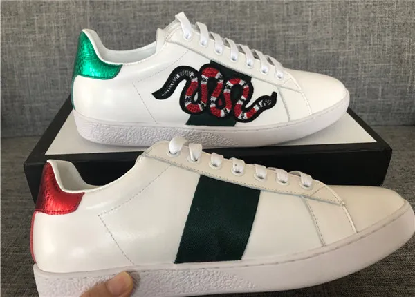 gucci shoes 2020 nova gner Luxo Homens Mulheres Sapatos Sapatilhas design atraente ACE Bordado Abelha Tiger principal da serpente Cão Fruit Casual Plano Unisex Trainers