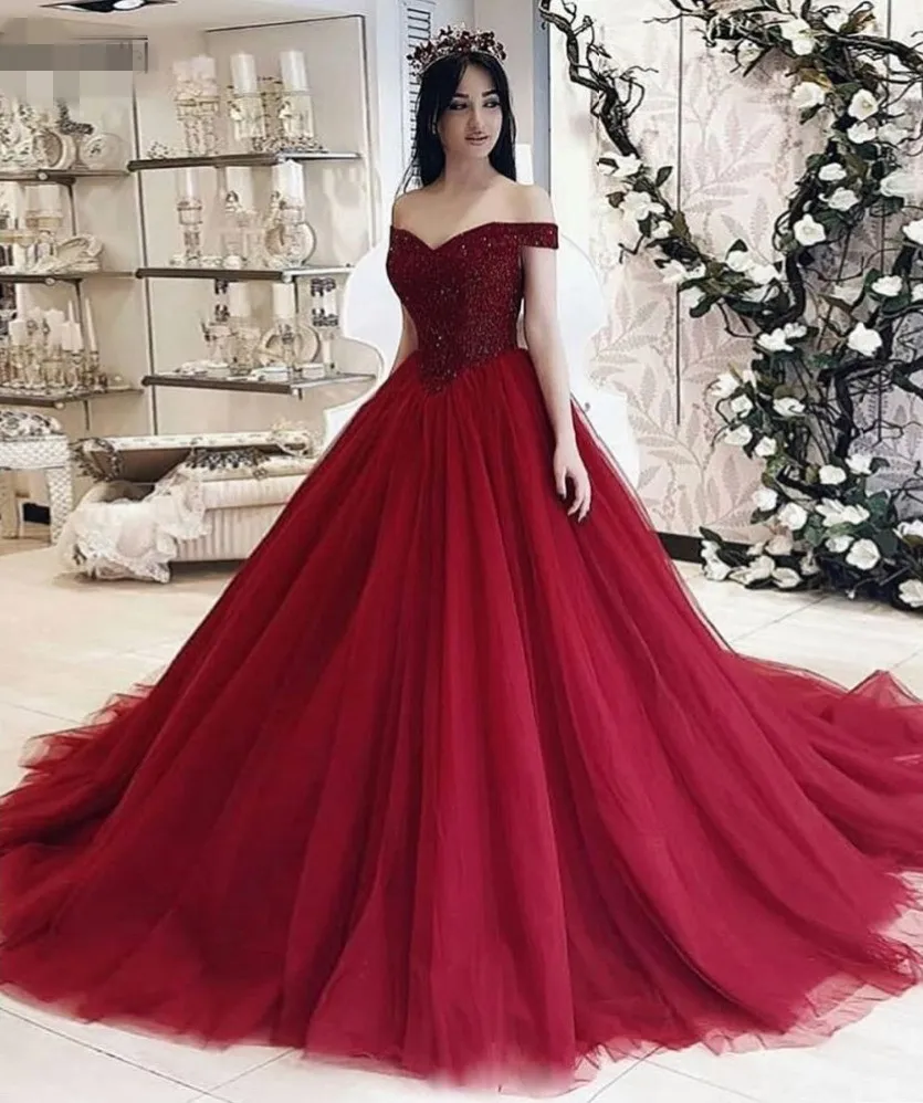 Vestidos 15 Anos de Baile Bourgogne Ball Gown Evening Dresses Classic V Neck Off The Shoulder Beading Tulle Prom Klänningar Lång 2020