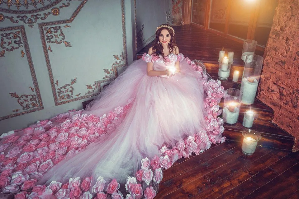 green emerald velvet dress A-line Fairytale Pink Floral Wedding Dress With Flowers Unique Tulle Bridal  gowns KTS007 main image 0