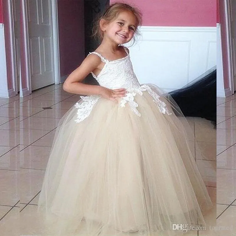 Princess Cheap Spaghetti Straps Lace Appliques Backless Flower Girl Dresses Floor Length Kids Formal Gowns for Weddings