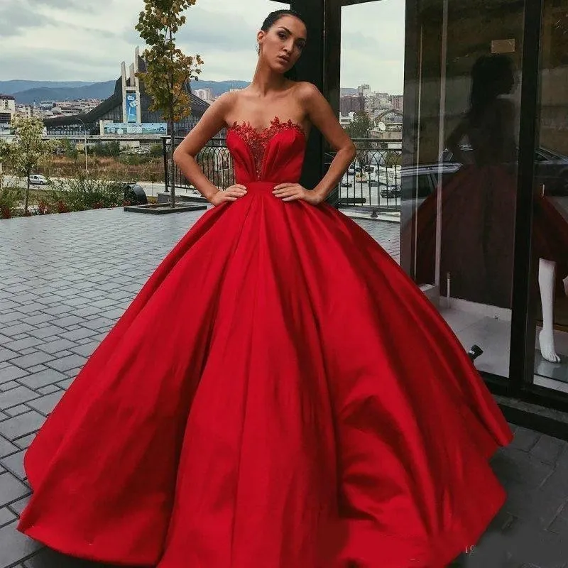2020 Sexy Red Satin Red Ball Gown Dress With Sweetheart Appliques And  Sleeveless Design Floor Length Ball Gown For Prom And Evening Events  Available In Plus Sizes From Haiyan4419, $134.62 | DHgate.Com