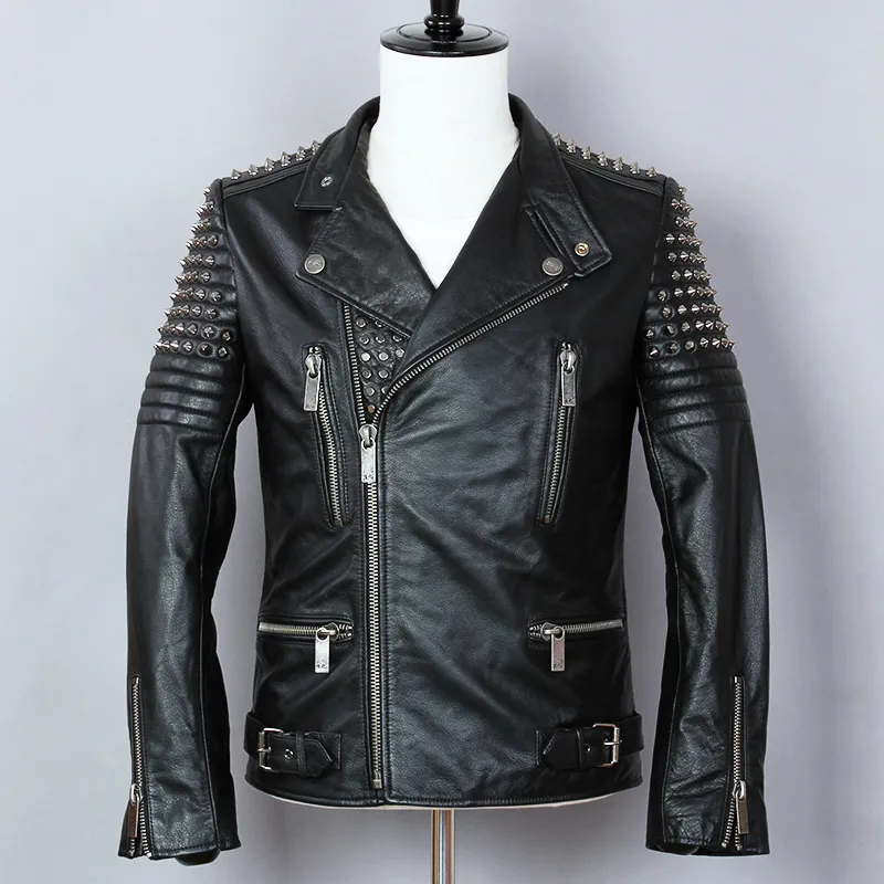 Мужская кожаная искусственная мода 2021 панк стиль металлические заклепки мотоцикл мужчины косовкина подлинная куртка черный тонкий поворотный воротник байкер пальто