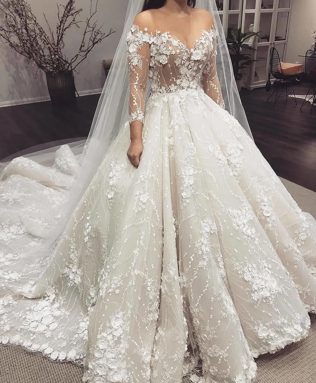 Cheap Price Long Sleeves White Custom Tulle Wedding Dress with Lace Ap –  Siaoryne, image size:1080x1309