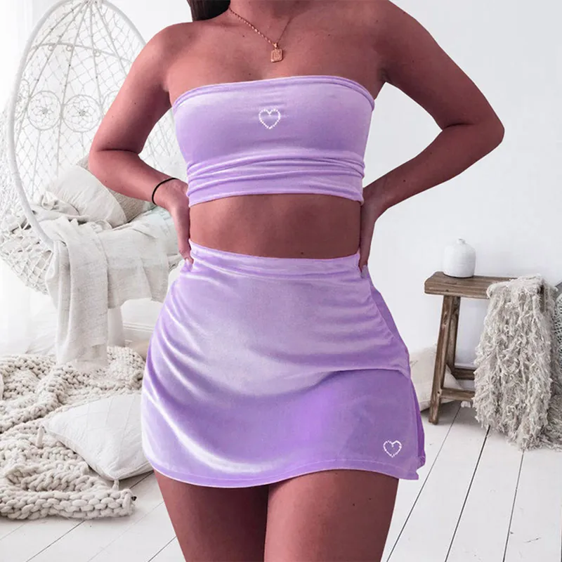 Robe de deux pièces Femmes Velours Crop Top Jupes 2pcs Ensemble Dames 2021 Été Spaghetti Strap Tube Split Mini Jupe Mode Sexy Ensembles Féminins