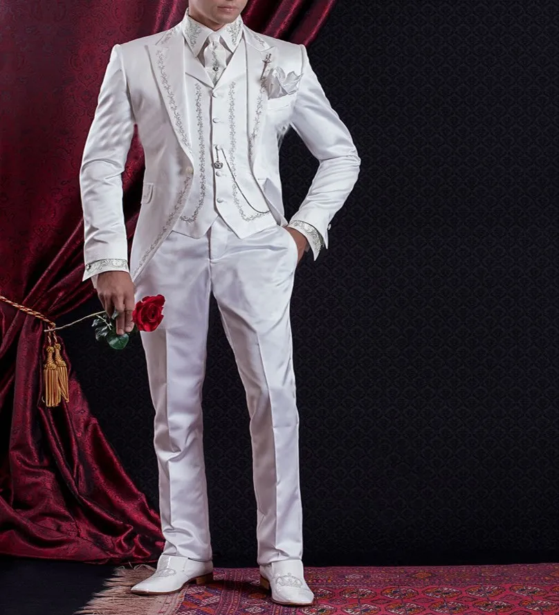 Haft Groom Tuxedos White Groomsmen Mens Sukienka ślubna Peak Lapel Man Kurtka Blazer Moda 3 Piece Suit (Kurtka + Spodnie + Kamizelka + Krawat) 1564