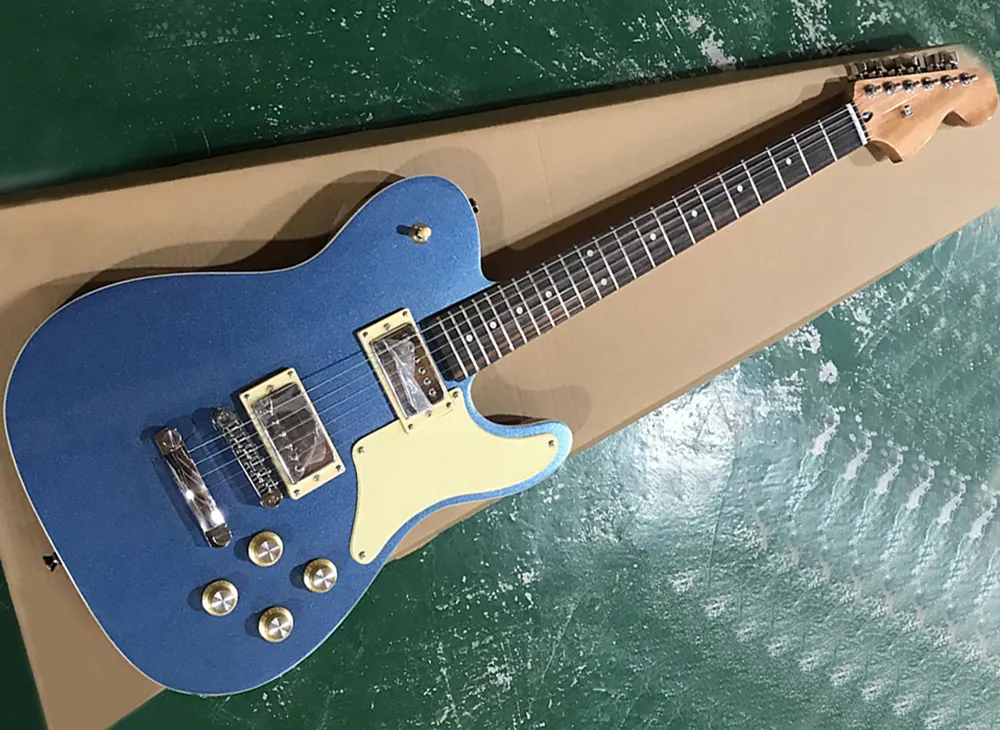 Chitarra elettrica blu con vendita diretta in fabbrica con battipenna color crema, tastiera in palissandro, personalizzabile come richiesta