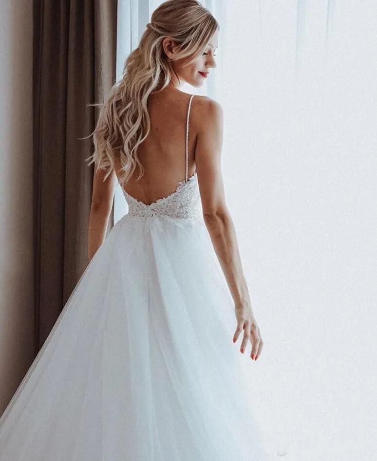 2019 Simple Tulle A Line Boho Wedding Dresses Sweep Train Spaghetti Straps Beaded Pearls Beach Bridal Gowns Custom Made1762