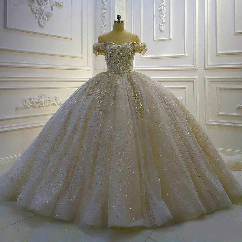 Robe de mariée magnifique robe de bal, motif Floral 3D, paillettes appliquées, perles, traîne de balayage, sur mesure, 2020