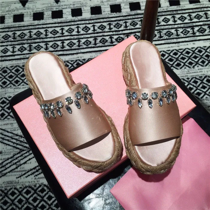  RAFFIA SANDALS New Summer 2020 Comfortable Flat Toe Square Head Rhinestone Slippers with original box size 34-40