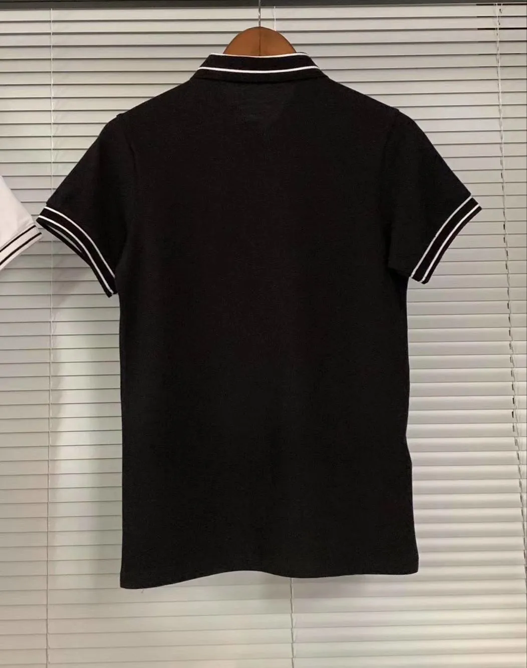유럽 ​​남성 프레드 T 셔츠 2020 여름 패션면 짧은 소매 솔리드 페리 폴로 셔츠는 캐주얼 탑 티셔츠 블랙 화이트 크기 S-XXL 망