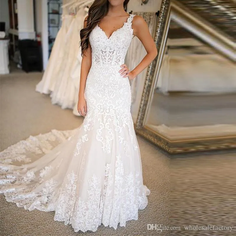 Plus Storlek Elegant Lace Mermaid Bröllopsklänningar V Hals Spaghetti Straps Tulle Applique Court Tåg Bröllopsklänning Bröllopklänningar Robes de Mariée